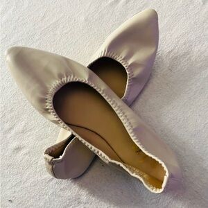 Elegant Cream Flats for Women